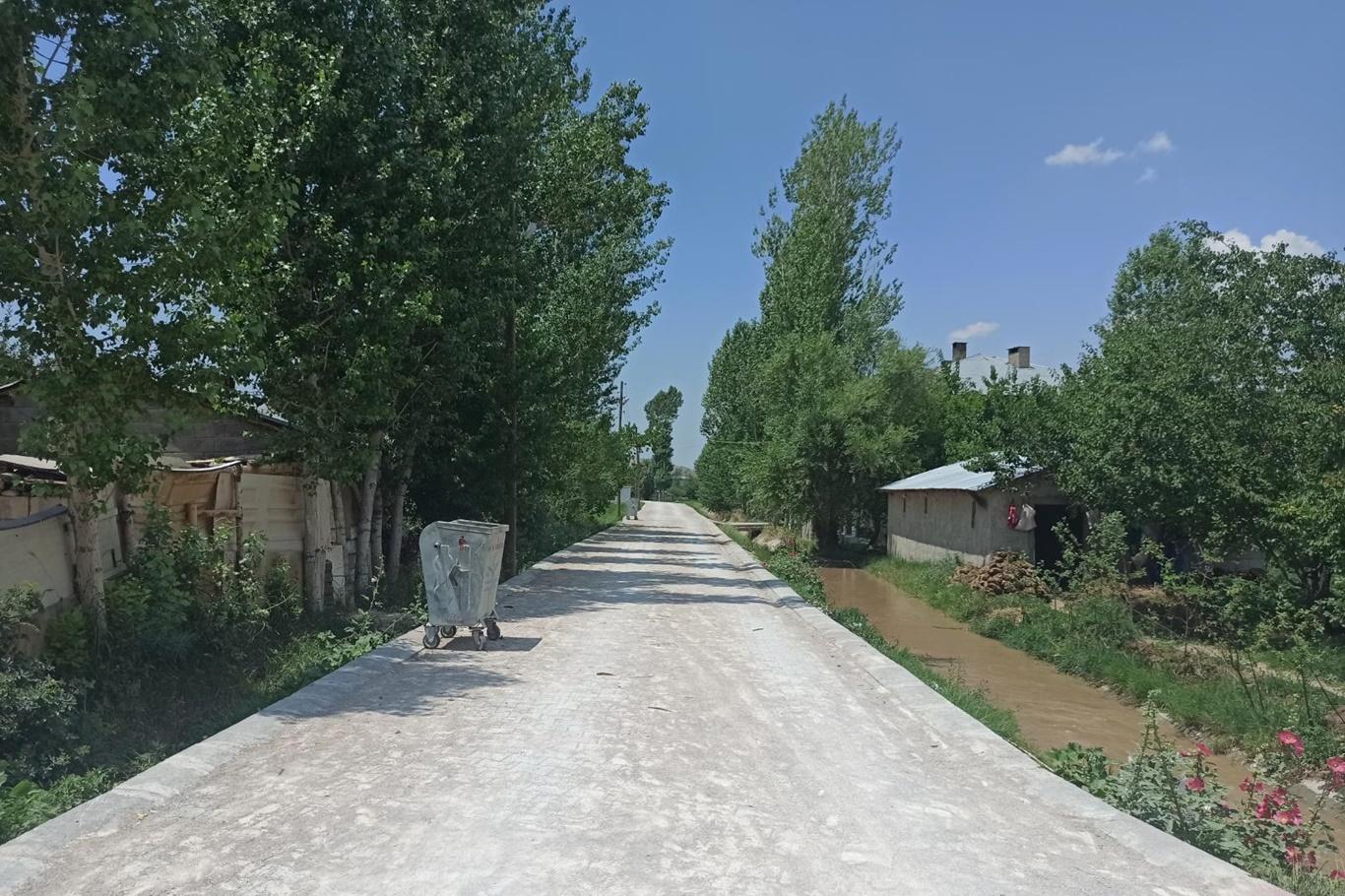 Van’ın kırsal mahalleleri yeni yollara kavuşuyor